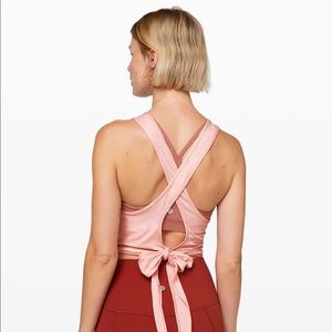 Lululemon turn to tie tank size 6